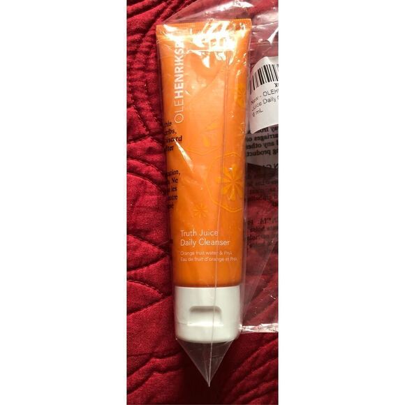 OLE HENRIKSEN - NWT - Mini Truth Juice Daily Cleanser. 2 oz. Sealed Product 🍊 - Picture 8 of 15